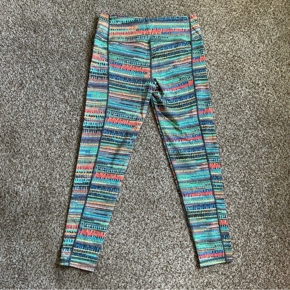 Victoria Secret Knockout Colorful Multi Color Stripe Leggings Workout Large - Picture 4 of 8